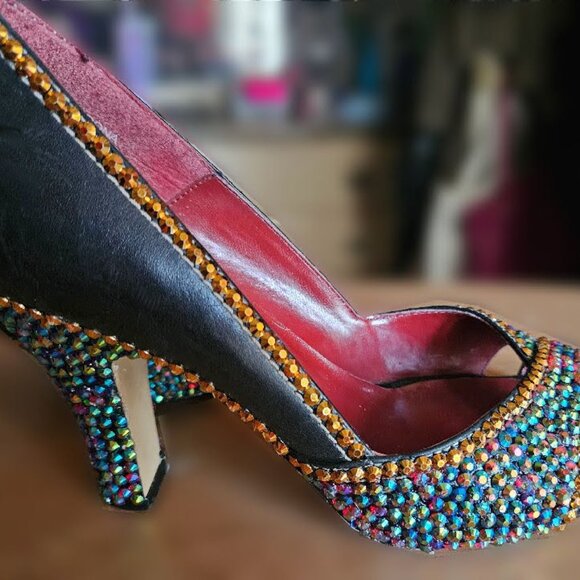 Beautiful, One of a Kind, Nine West Heels - Picture 7 of 14